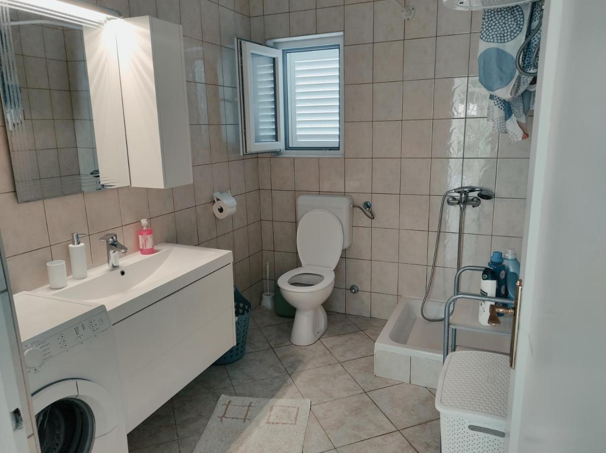 Apartman Daniel With Free Parking Mundanije Exterior foto