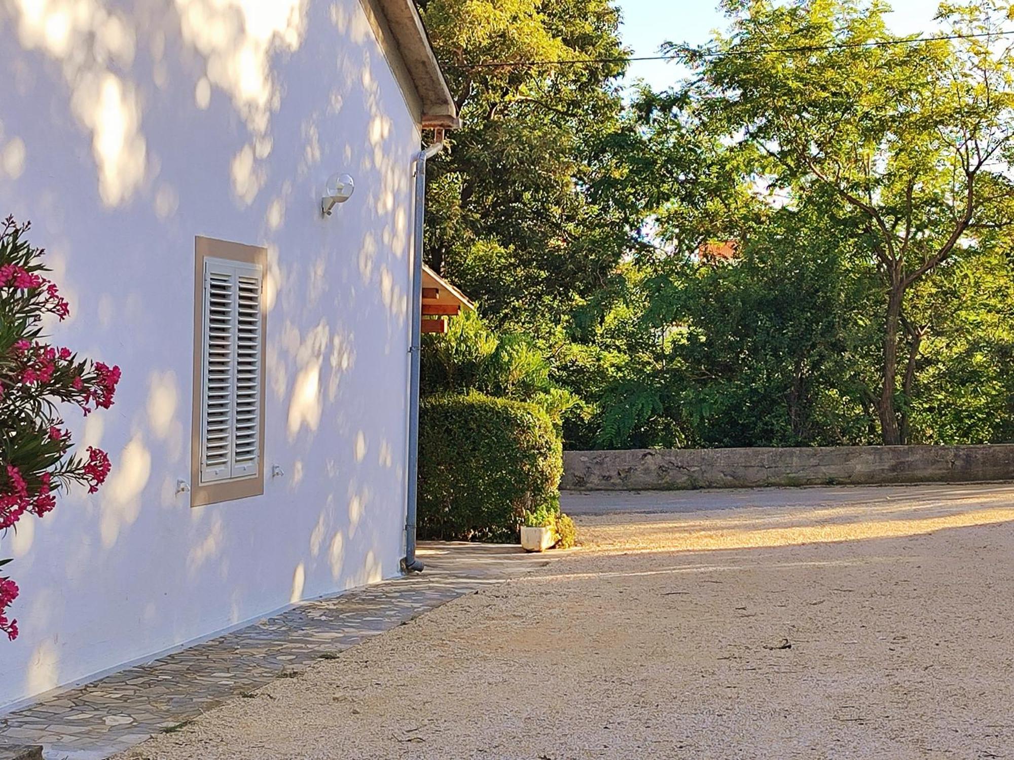 Apartman Daniel With Free Parking Mundanije Exterior foto